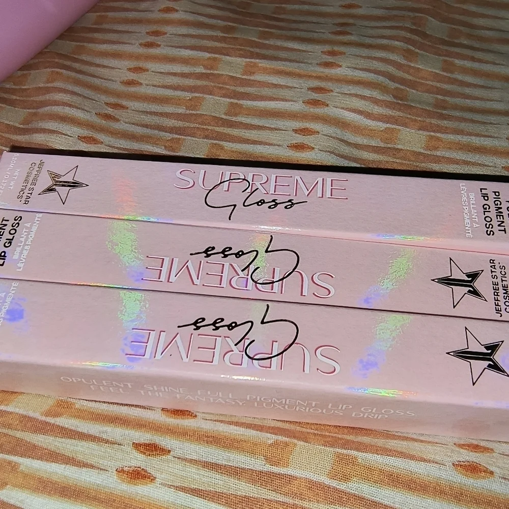 Jeffree Star Supreme Gloss Trio in Holographic Pink